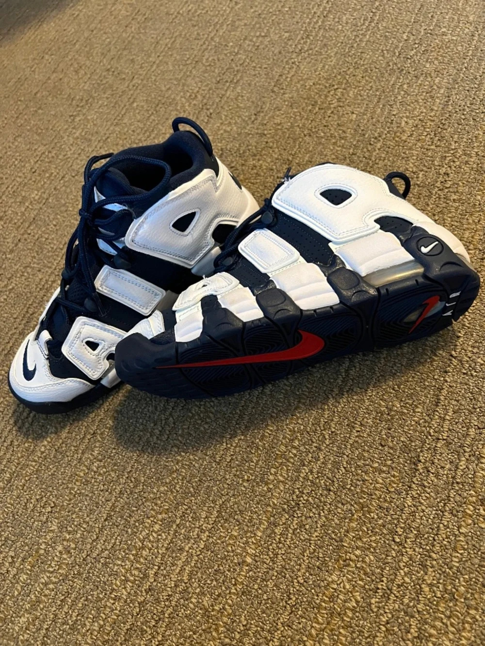 Boy’s Nike Air in Excellent Condition